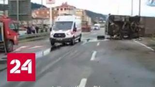 В Турции перевернулся автобус с детьми из Грузии