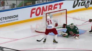 Grebenshikov misses the net wide opened