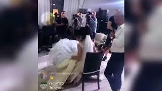 Свадьба Мусульбес: ловят букет невесты и подвеску (ondom2.com)