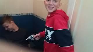 Убийство в школьном туалете