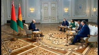 Президент Лукашенко даёт большое интервью представителям российских СМИ | ТНВ