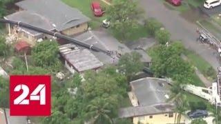 Во Флориде подъемный кран упал на жилые дома - Россия 24