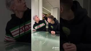 А4 ПРИКОЛЬНУЛСЯ, ИЗВИНИ )))