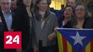 В Каталонии победу празднуют как сторонники отделения от Испании, так и противники - Россия 24