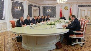 Лукашенко требует прекратить разбой с необоснованным уплотнением и рубкой деревьев