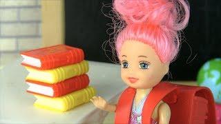 КТО БУДЕТ ПЛАТИТЬ ЗА УЧЕБНИКИ? Мультик #Барби Школа Куклы Игрушки Для девочек