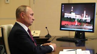Путин: РФ - государство с технологиями, а не "страна-бензоколонка". Президент провел открытый урок