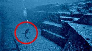 ВИДЕО-УЛЁТ: дайверы обнаружили СТРАННЫЕ ПОСТРОЙКИ в глубинах океана! Загадочные подводные руины