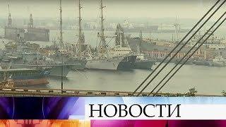 Власти Украины задержали российский корабль, обвинив экипаж в незаконной добыче песка.