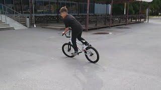 СТРИТЕР ПРОДАЛ СКУТ И КУПИЛ BMX?