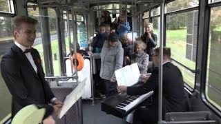 В Международный день музыки в таллиннском трамвае "Георг" исполнили песни Георга Отса