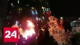 На площади в Петропавловске-Камчатском сгорели фигуры Деда Мороза и Снегурочки - Россия 24