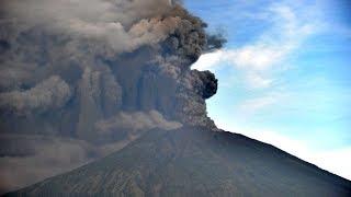 Извержение вулкана Агунг на острове Бали. Что произошло на Планете 27 ноября 2017 Mt. Agung Eruption