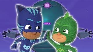 Герои в масках - Кэтбой и Гекко против робота - мультики для детей